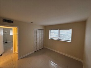 15201 NE 6th Ave in Miami, FL - Building Photo - Building Photo