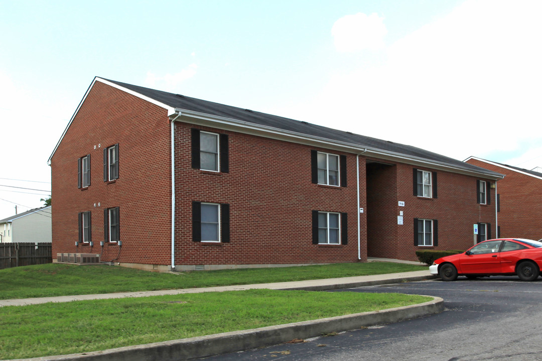 Briarwick Apartments in Nicholasville, KY - Foto de edificio