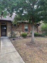 3108 Cullen Trl in College Station, TX - Building Photo