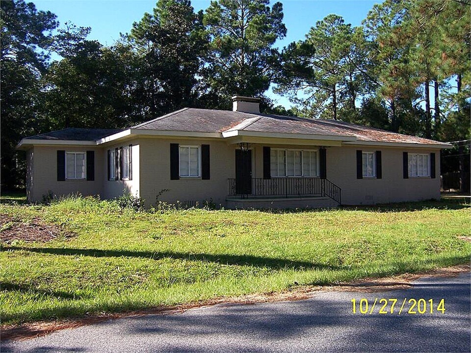 300 Catherine Ave in Statesboro, GA - Building Photo