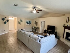 318 Riverchase Blvd in Crestview, FL - Building Photo - Building Photo