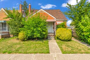 19723 Carrie St in Detroit, MI - Building Photo