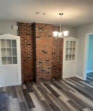 1320 Montezuma St in Columbus, TX - Foto de edificio - Building Photo