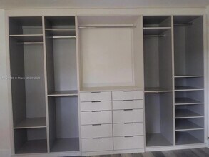 7505 SW 82nd St in Miami, FL - Building Photo - Building Photo