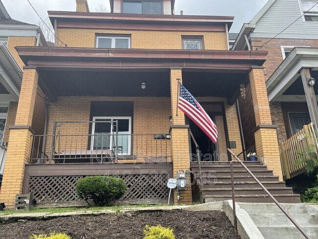 2311 Valera Ave in Pittsburgh, PA - Building Photo - Building Photo