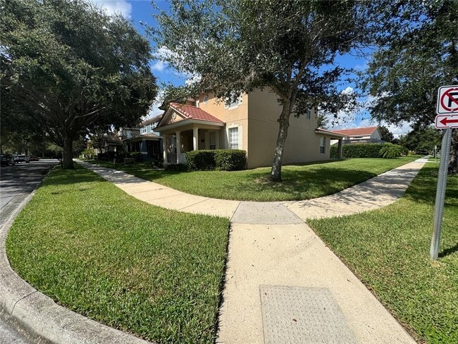 7162 Wild Strawberry Run in Winter Garden, FL - Building Photo - Building Photo