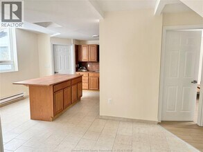 3216 MANCHESTER 1 in Windsor, ON - Building Photo - Building Photo