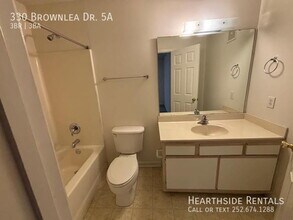 330 Brownlea Dr in Greenville, NC - Building Photo - Building Photo