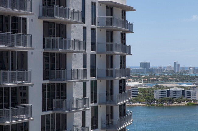 Monarc at Met in Miami, FL - Building Photo - Building Photo