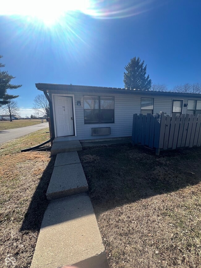 property at 2000 Indianapolis Rd