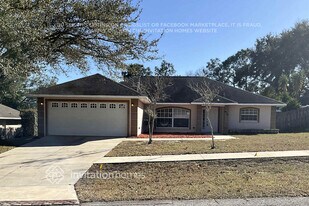 936 Forest Hill Dr, Unit 2806 in Minneola, FL - Building Photo