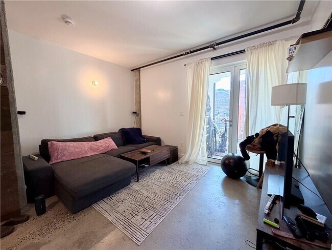 651 New York Ave in Brooklyn, NY - Building Photo - Building Photo