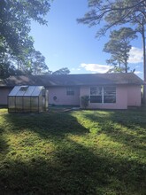 6008 Hickory Dr in Fort Pierce, FL - Building Photo - Building Photo