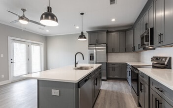 East Pointe Luxury Apartments in Roanoke, VA - Building Photo - Building Photo