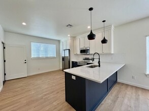 216 E Hurd St in Edmond, OK - Building Photo - Building Photo