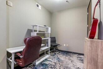 1510 Demonbreun St, Unit 706 in Nashville, TN - Building Photo - Building Photo