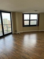 3660 N Lake Shore Dr in Chicago, IL - Building Photo