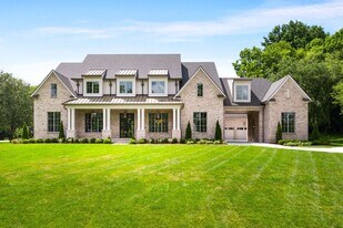 8115 Devens Dr in Brentwood, TN - Building Photo