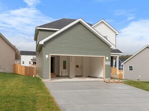 521 Judah Cir in Clarksville, TN - Building Photo - Building Photo