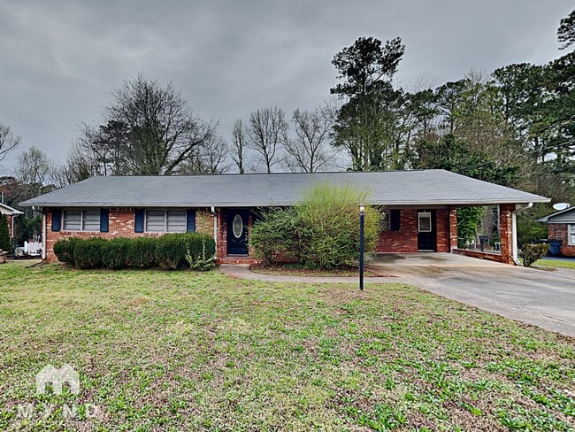 152 Robin Hood Dr