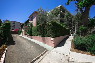 923 Westbourne Dr in West Hollywood, CA - Building Photo - Building Photo