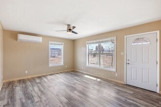 410 Mountain View Rd in Alpine, TX - Building Photo - Building Photo