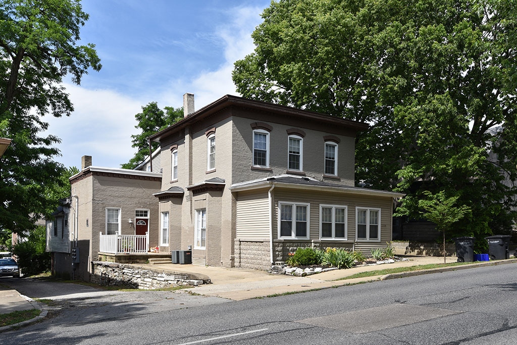 1218 Columbia St in Lafayette, IN - Foto de edificio