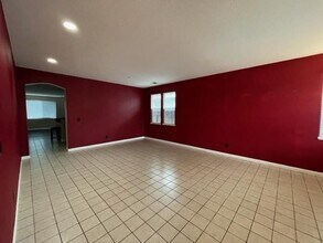1322 Yosemite Cir in Oakley, CA - Building Photo - Building Photo