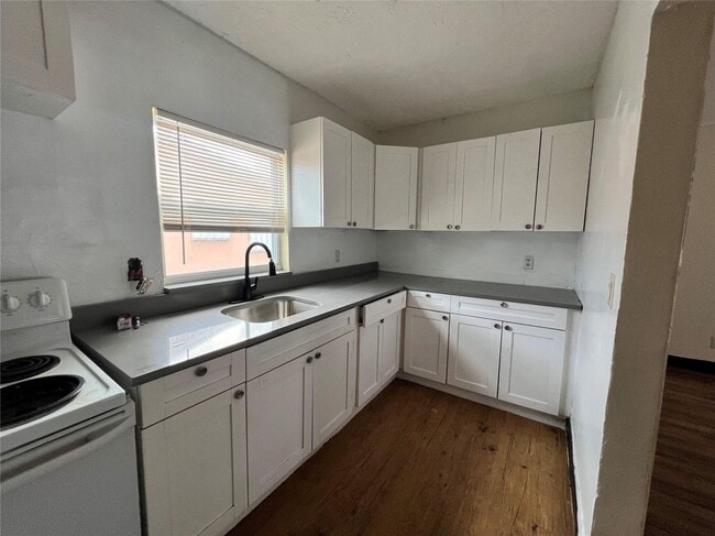 property at 347 SE 6th St