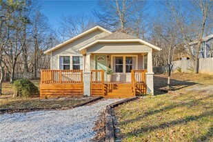 325 S Washington Ave in Fayetteville, AR - Building Photo