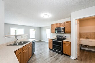 7587 Charlotte Dr in Ingalls, IN - Building Photo - Building Photo