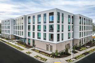 Cedar Rising in Aloha, OR - Building Photo