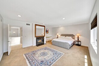 14916 Hesby St in Los Angeles, CA - Building Photo - Building Photo