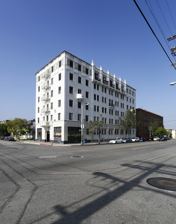 Astor Arms in Los Angeles, CA - Building Photo