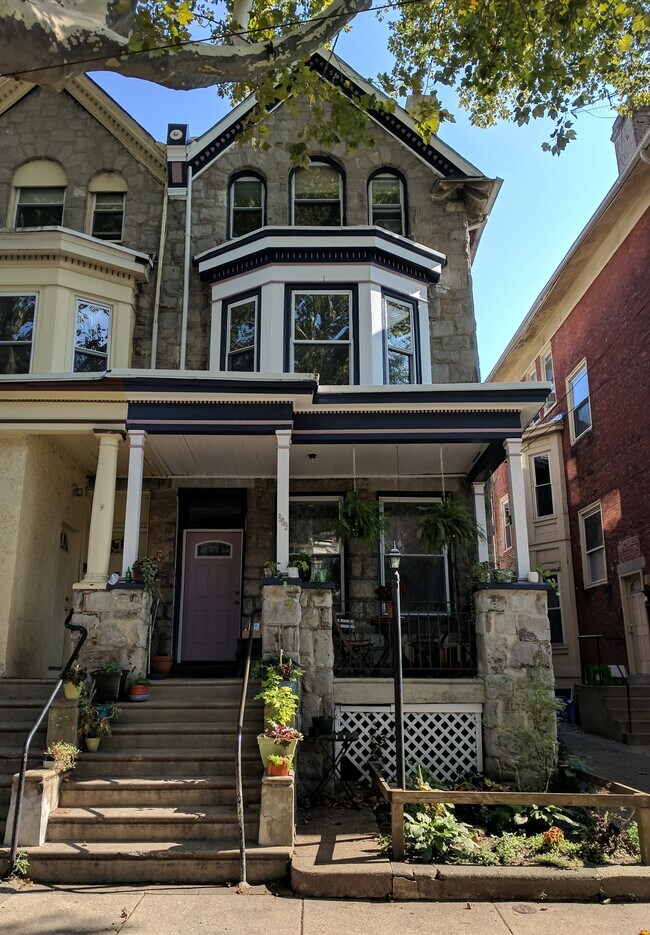 809 S. St. Bernard Rentals in Philadelphia, PA