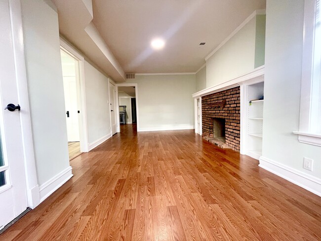 7939 S Justine St in Chicago, IL - Building Photo - Building Photo