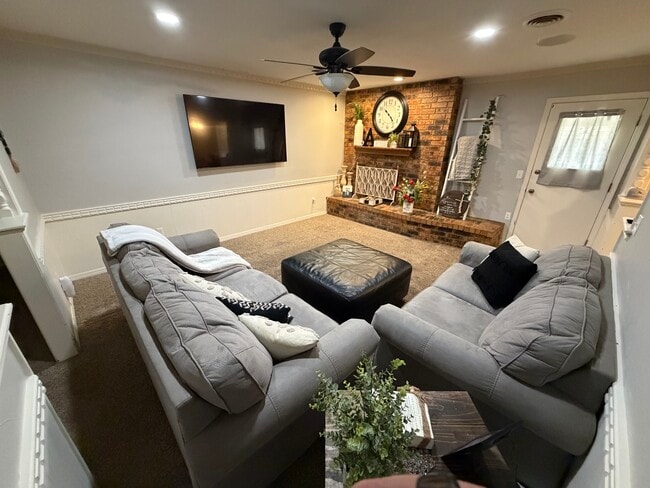 property at 1106 Parr St