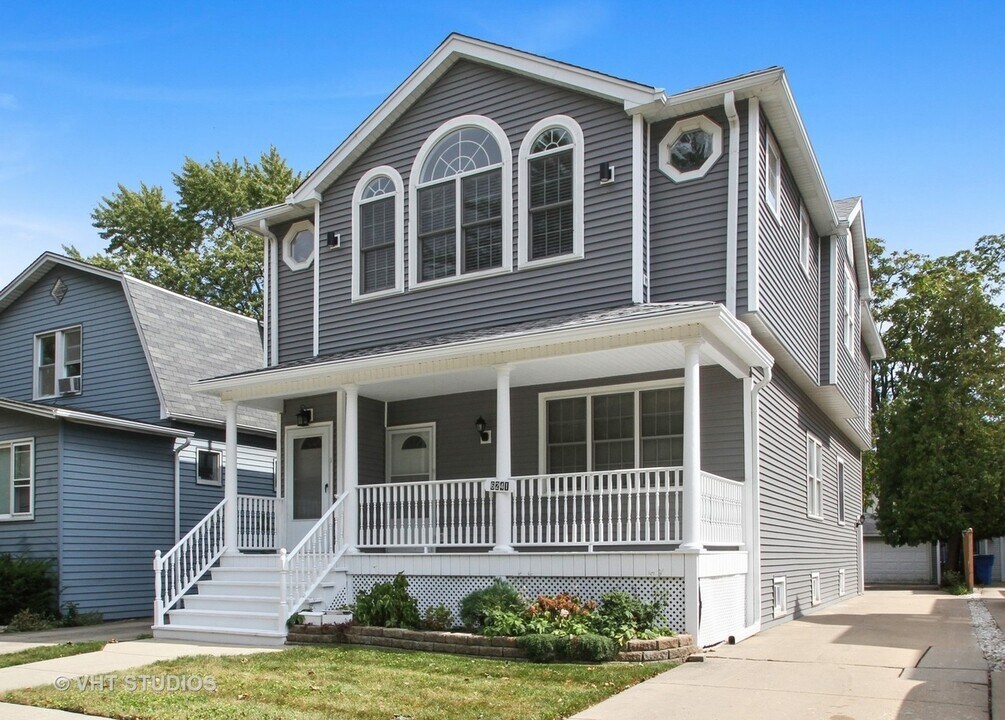 6241 N Sayre Ave, Unit North Sayre in Chicago, IL - Foto de edificio