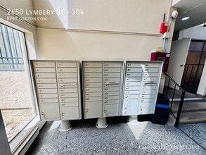 2450 Lymbery St in Reno, NV - Foto de edificio - Building Photo