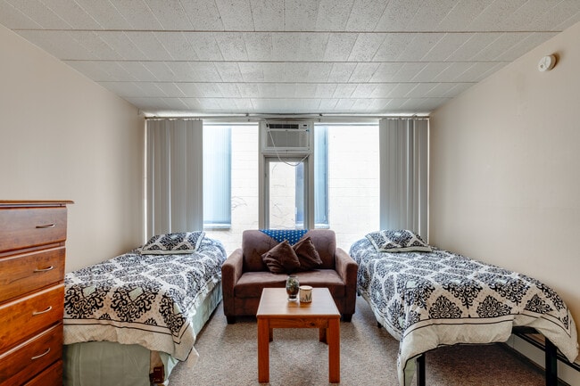 307 Thompson - Furnished Studios in Ann Arbor, MI - Building Photo - Interior Photo