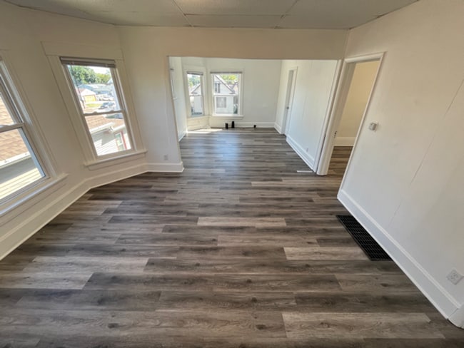 2408 W High St in Racine, WI - Building Photo - Building Photo