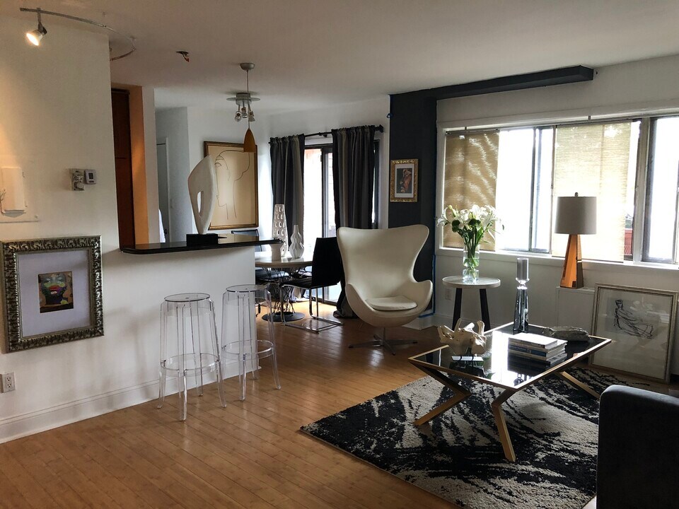 1501 South George Mason Drive in Arlington, VA - Building Photo