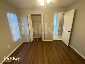 7800 Turnbridge Dr in Port Richey, FL - Building Photo - Building Photo