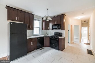 420 Conarroe St in Philadelphia, PA - Building Photo - Building Photo