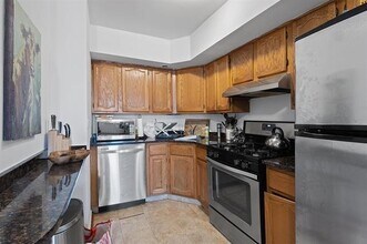 6405 JFK Blvd E in West New York, NJ - Building Photo - Building Photo