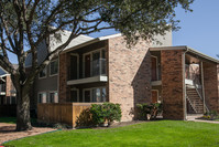 Bedford Creek Apartments in Bedford, TX - Building Photo - Building Photo