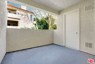 4240 Lost Hills Rd in Agoura Hills, CA - Building Photo - Building Photo