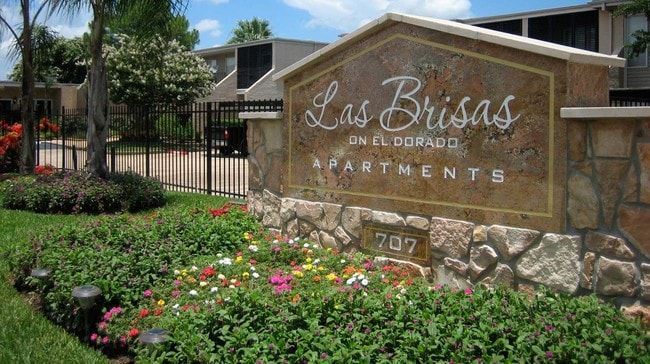 Creekside Villas Apartments in Houston, TX - Foto de edificio - Building Photo