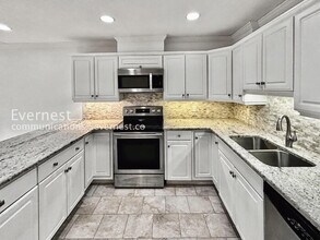 438 The North Chace in Atlanta, GA - Building Photo - Building Photo