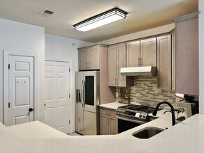 7706 Marine Rd in North Bergen, NJ - Building Photo - Building Photo